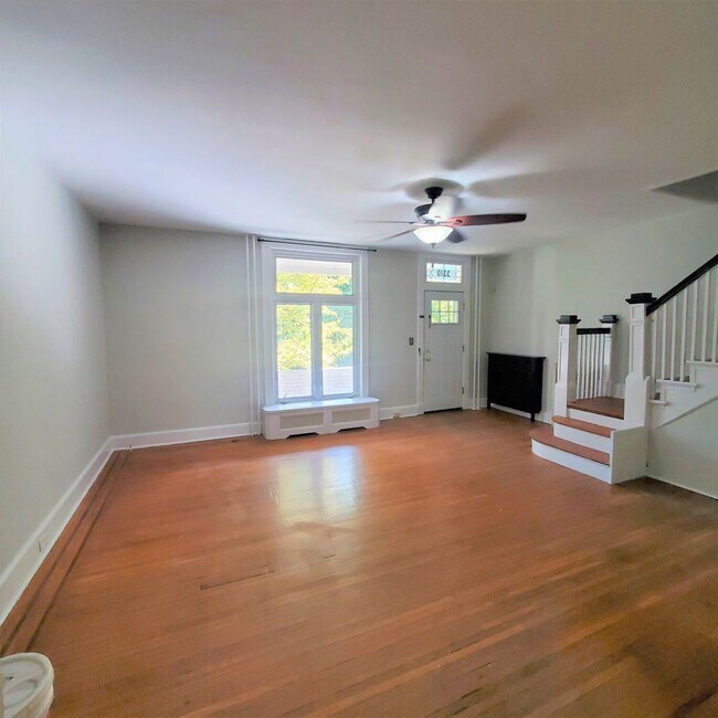 Building Photo - 3310 Gilman Terrace