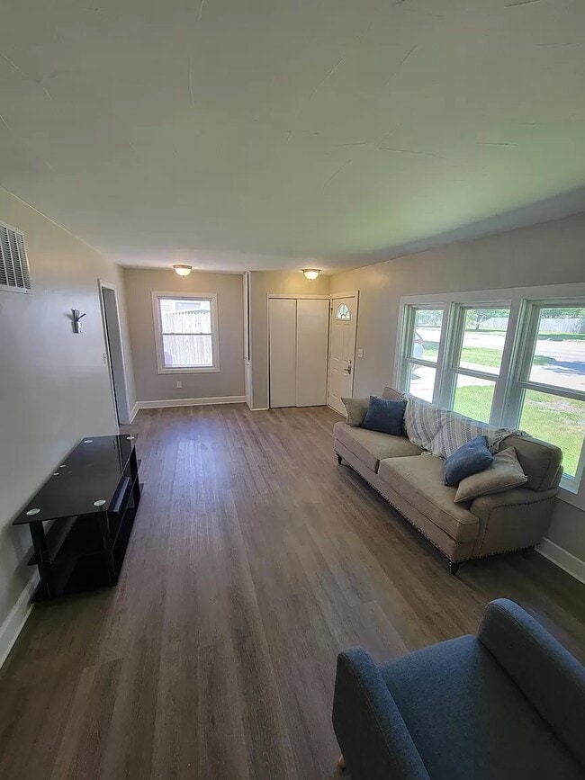 Foto del edificio - 1675 Fuller Ave NE