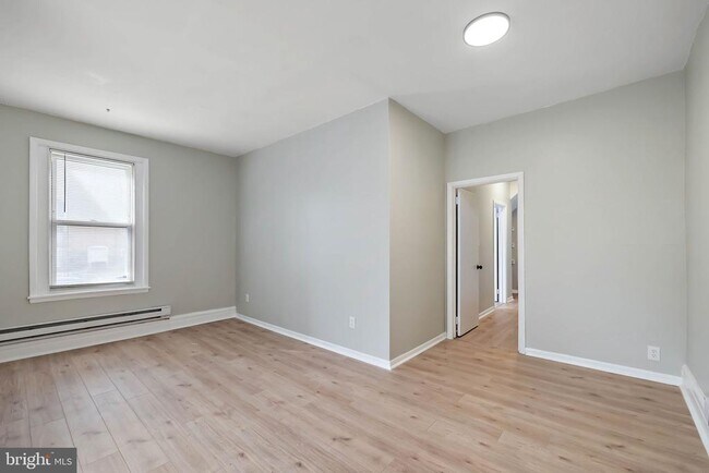 Foto del edificio - 901 N Franklin St