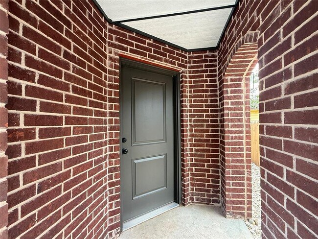 Foto del edificio - 2346 NW 11th St