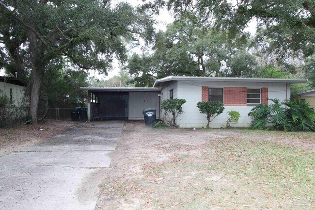 Building Photo - 111 St Regis Dr