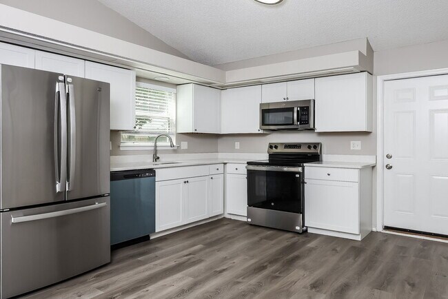 Foto del edificio - 2929 Owl Ct