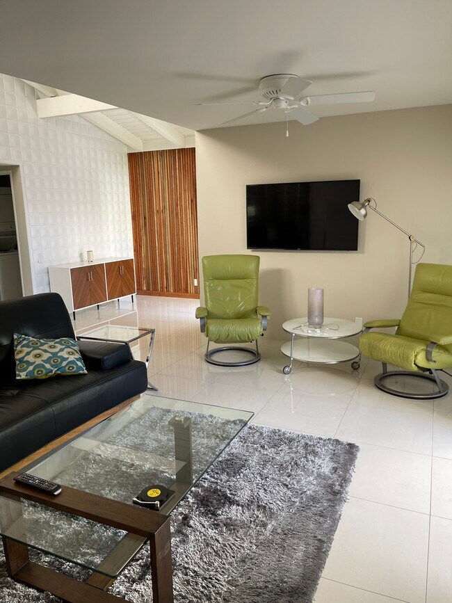 Foto del edificio - 2011 Normandy Ct