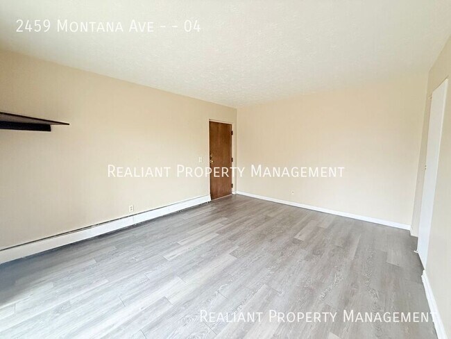 Foto del edificio - 2459 Montana Ave