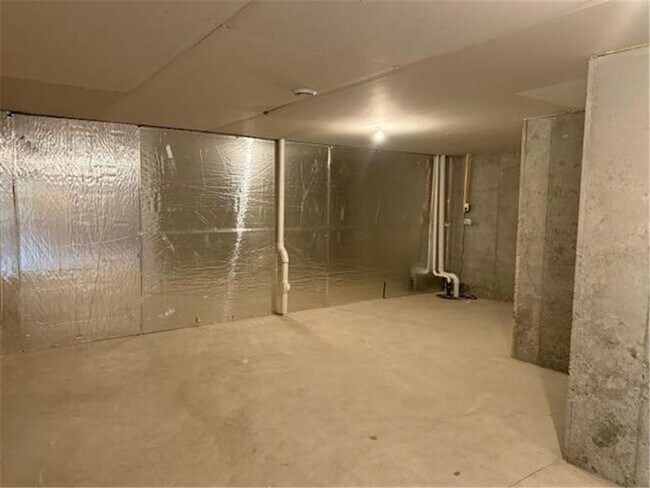 Building Photo - 5444 Welter Wy