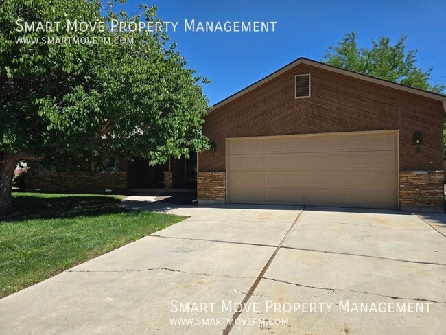 Building Photo - 3312 S Norfolk Way