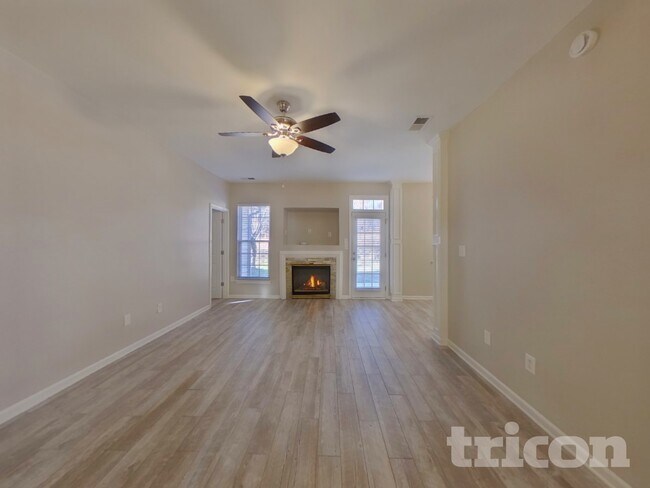 Building Photo - 4621 Sahalee Ln