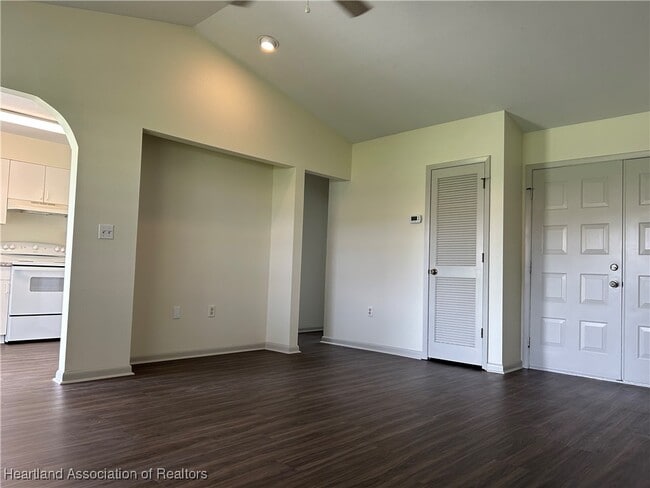 Building Photo - 4800 Cadagua Dr