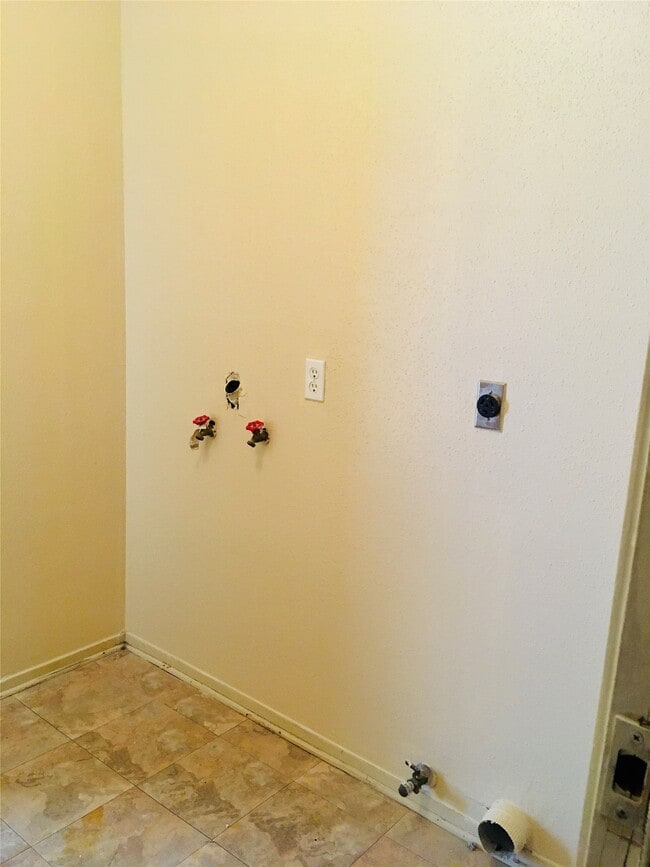 Building Photo - 16406 Moary Firth Dr