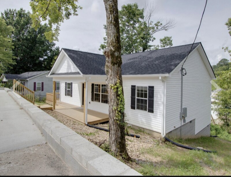 194 Hunter Ave, South Carthage, TN 37030 House Rental in South