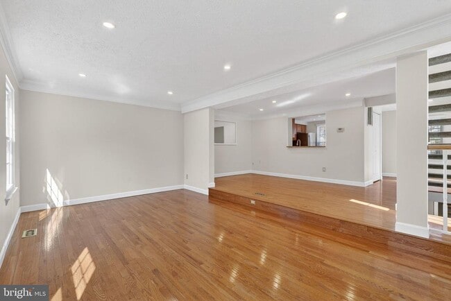 Building Photo - 6178 Morning Glory Rd