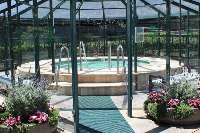 Foto del edificio - 601 Van Ness Ave