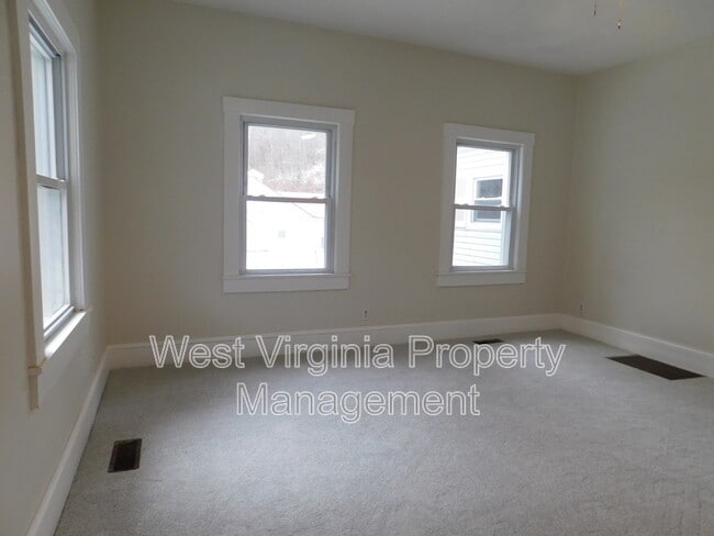 Building Photo - 1917 Minden Rd