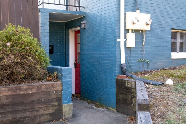 Foto del edificio - 801 Calhoun St