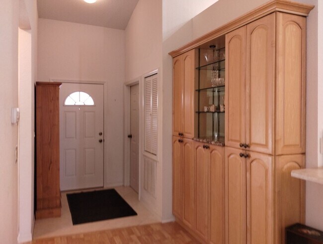 Foto del edificio - 10362 Chalmer St