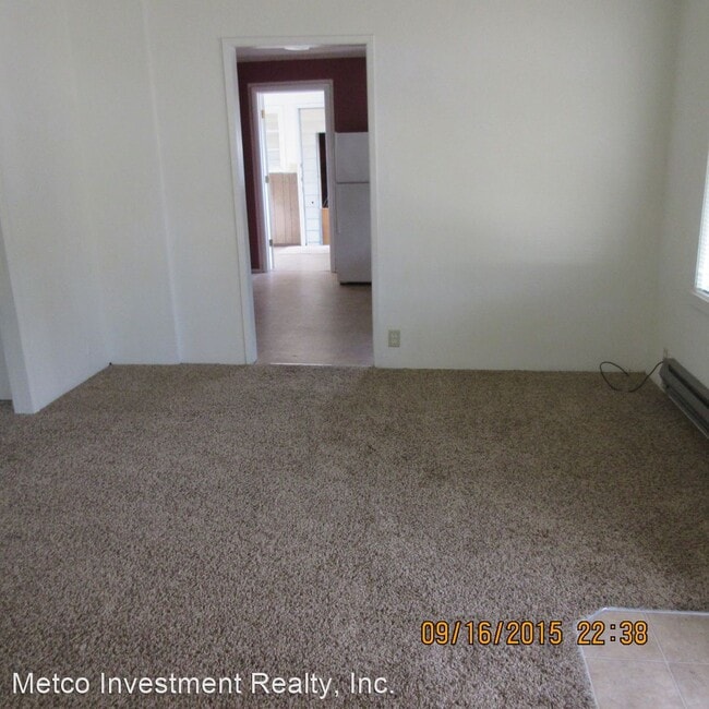 Building Photo - 3 br, 1 bath House - 353 Pioneer Parkway