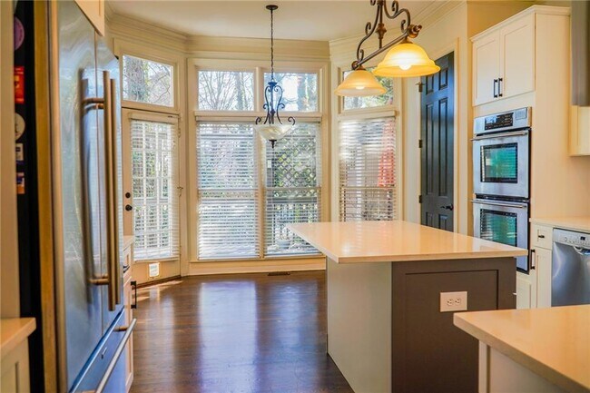 Foto del edificio - 1127 Ashton Bluff Dr NE