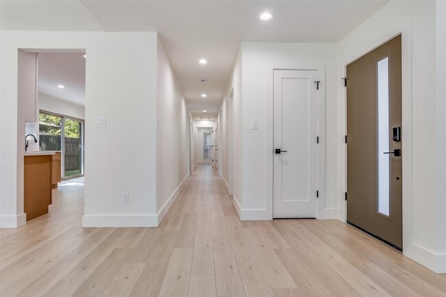 Foto del edificio - 202 Trellis Pl