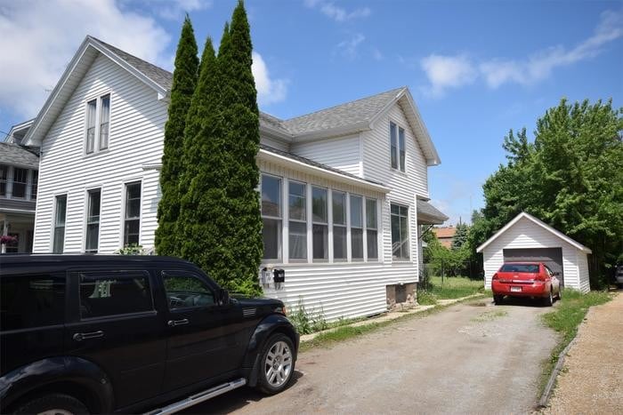 Primary Photo - 2 Bedroom Lower- Oshkosh