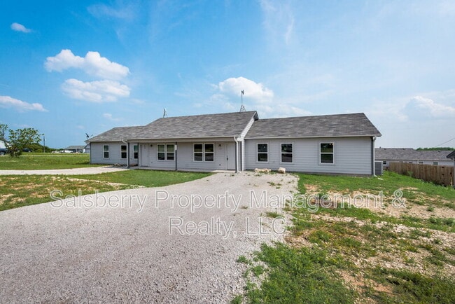 Photo - 168 Private Road 4211 Apartment