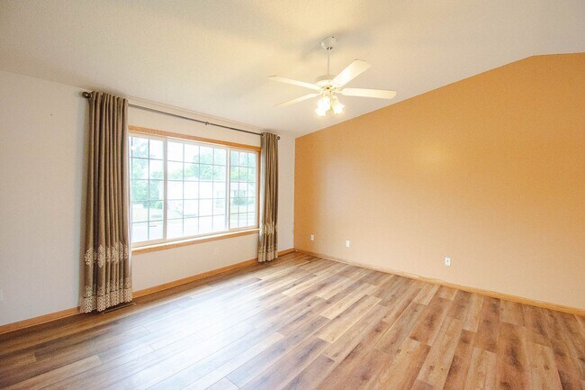 Foto del edificio - 2988 Bandel Ct NW