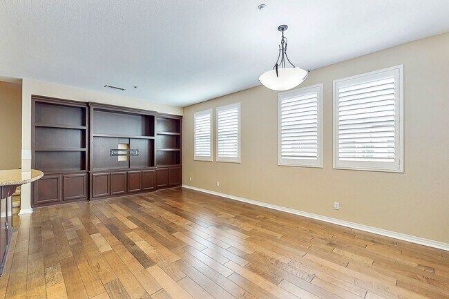 Foto del edificio - Outstanding Townhome in Aliso Viejo