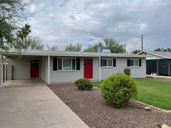 Foto del edificio - 1369 W 14th St