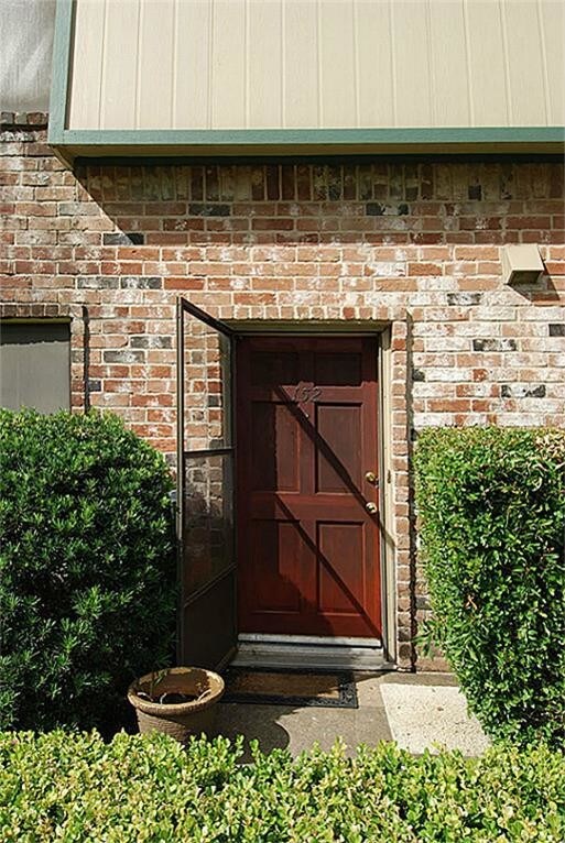 Foto del edificio - 14715 Barryknoll Ln