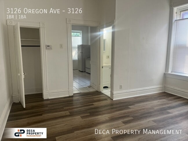Building Photo - 1 Bedroom Apartment