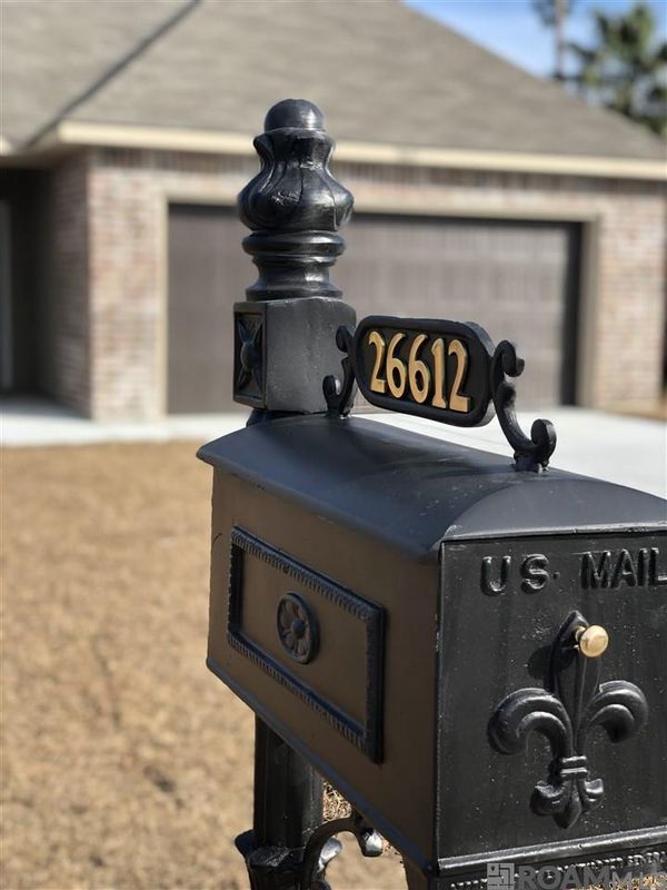 Foto del edificio - 26612 Parkwood Dr
