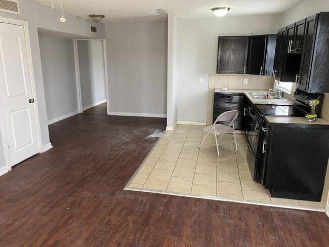 Building Photo - 1708 14th St