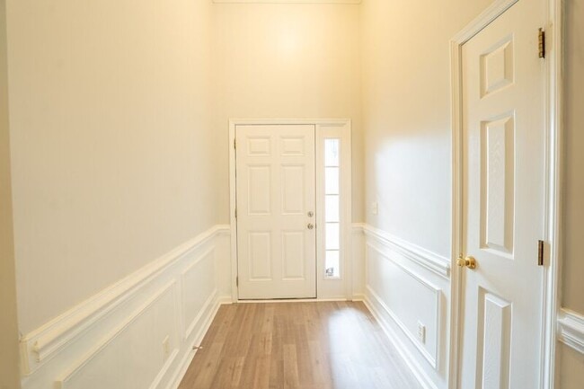 Building Photo - 123 West Tisbury Lane