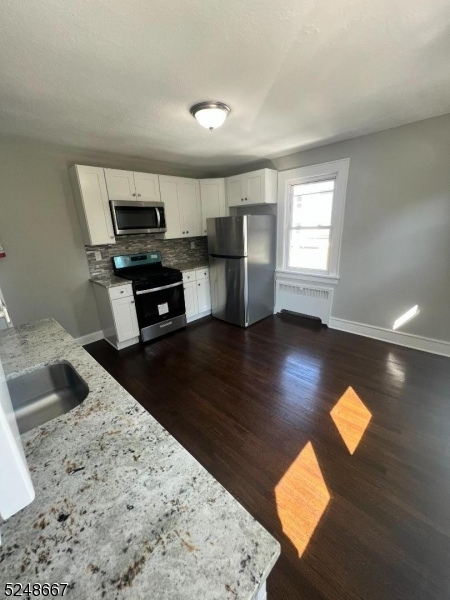 Building Photo - 215 Totowa Ave