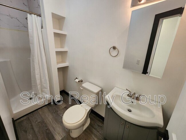 Foto del edificio - 2170 N 13th St