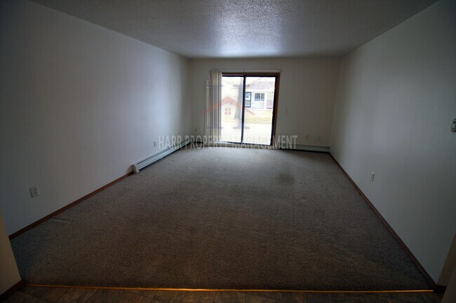 Building Photo - 4821 E 41st St