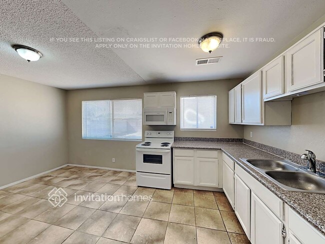 Building Photo - 3314 W Aster Dr