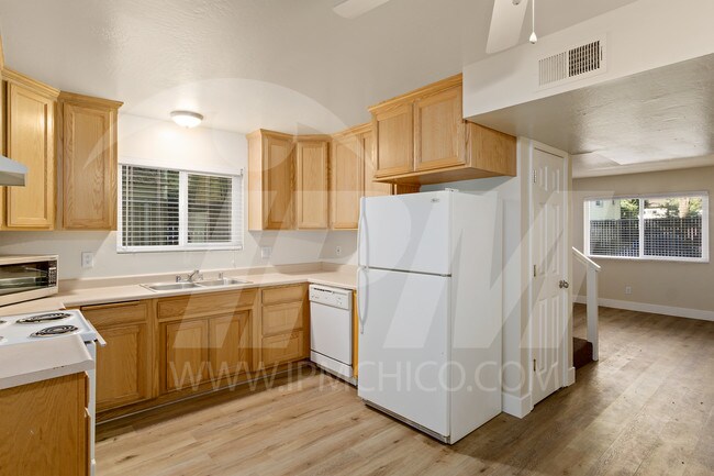Foto del edificio - 1119 W Sacramento Ave