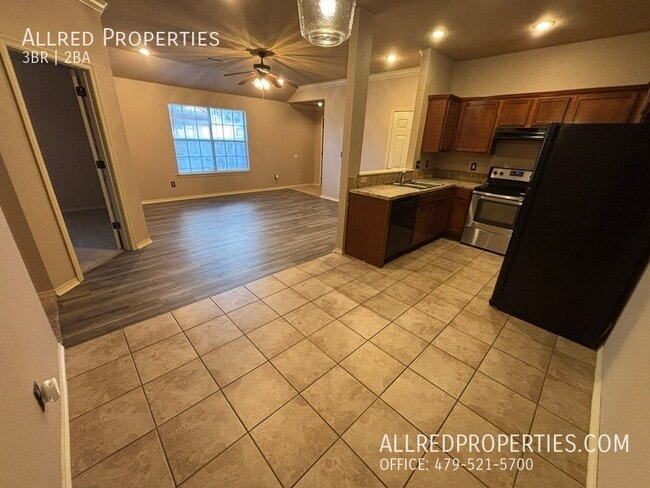 Building Photo - 4245 W Titus Dr