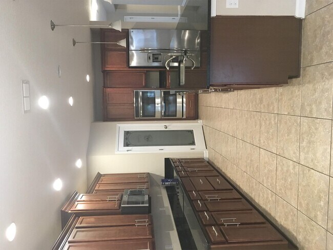 Foto del edificio - 392 Forest Meadow Ln