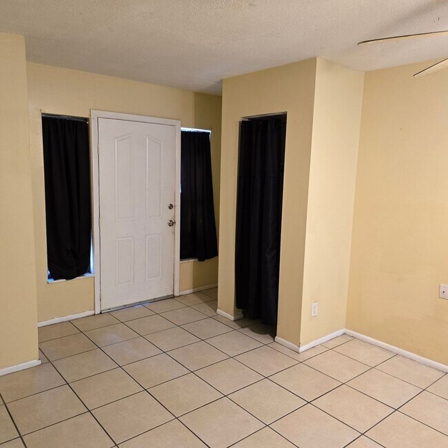 Foto del edificio - 4487 Wheatley St