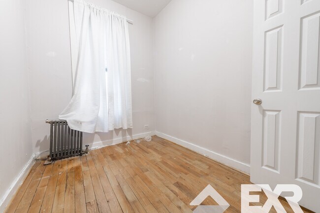 Building Photo - 441 Wilson Ave