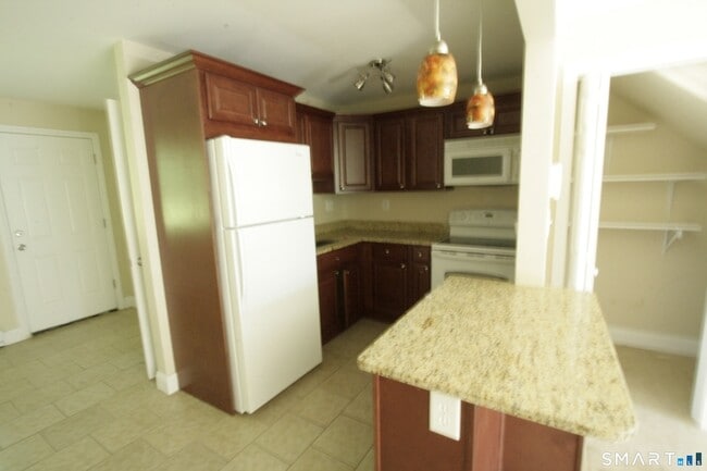 Building Photo - 95 E Grand Ave