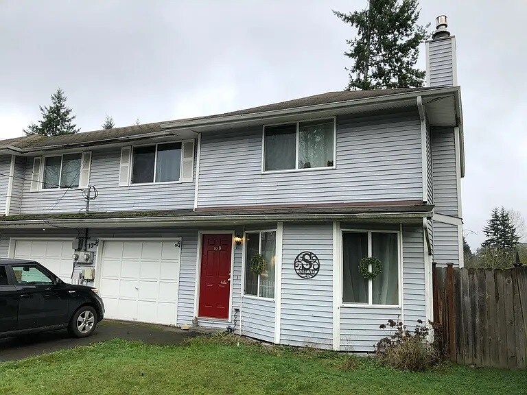 Vista frontal - 10 107th St SE