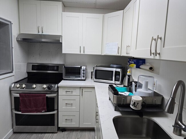 Foto del edificio - 2226 Seaview Ave