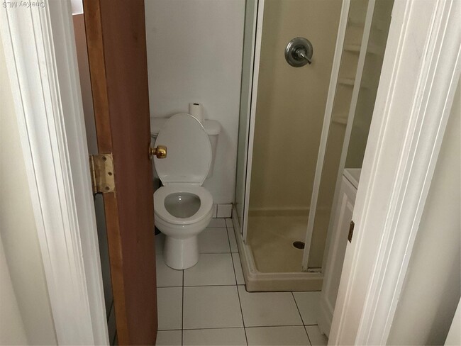 Building Photo - 205 N Wellwood Ave