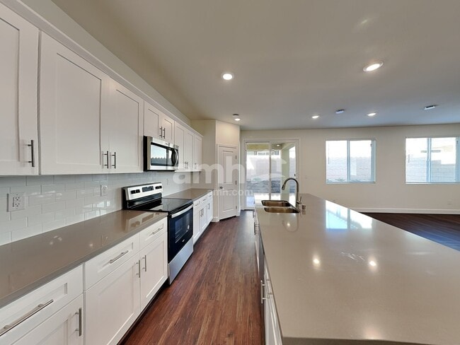 Building Photo - 8820 Carmine Cob Avenue