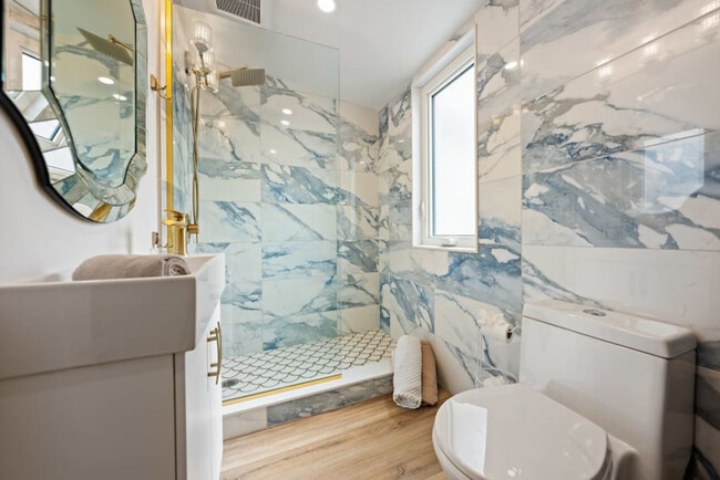 Photo du bâtiment - 2015 Water St