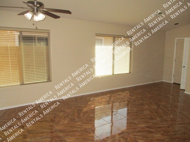 Building Photo - 1328 Natasha Dr