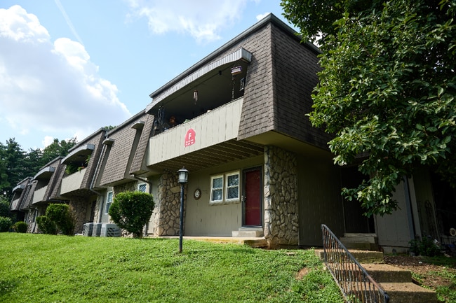 Building Photo - 2929 Selena Dr