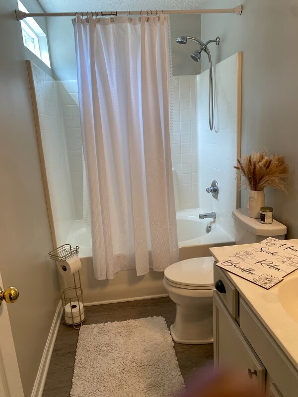 Foto del edificio - 5870 Timbertop Ln